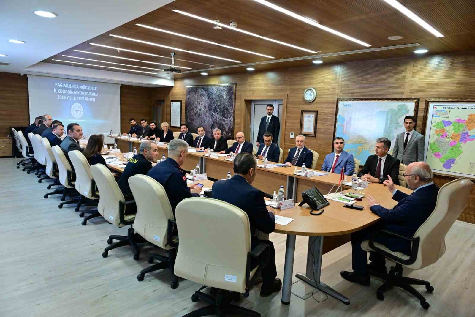 Denizli&rsquo;de bağımlılıkla m&uuml;cadele masaya yatırıldı
