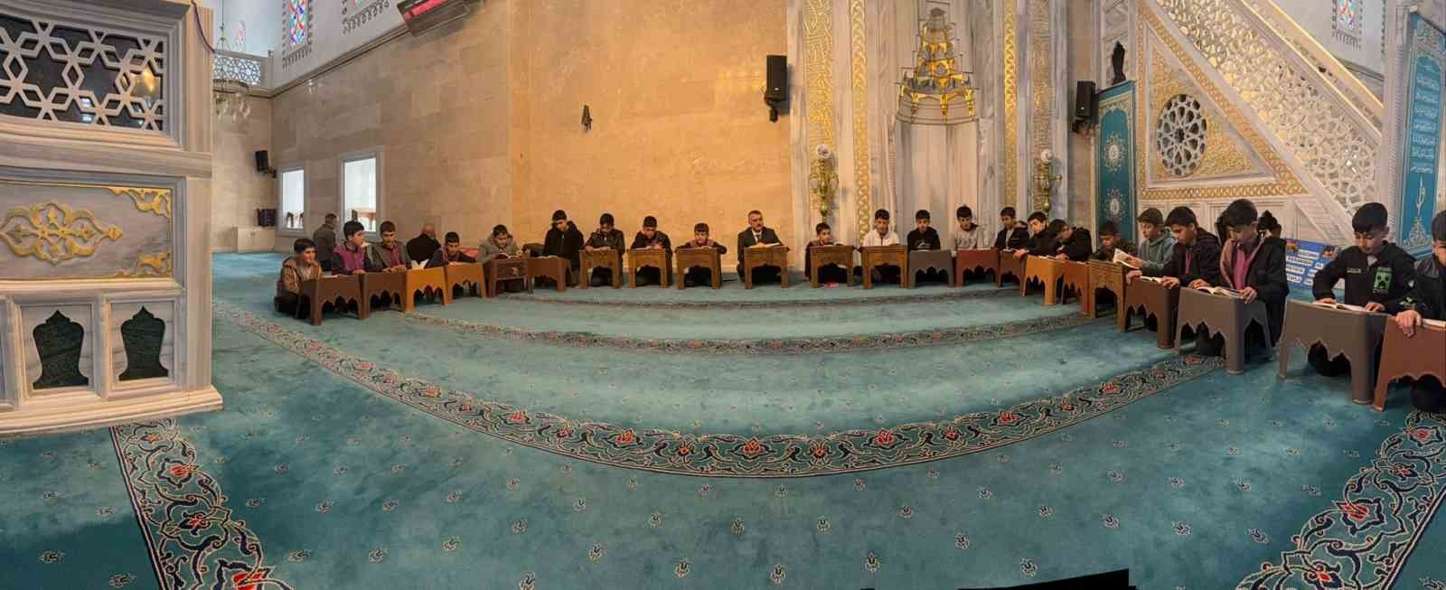 Patnos&rsquo;ta K&uuml;t&uuml;phane Haftası coşkusu: Kitaplarla farkındalık oluşturuldu
