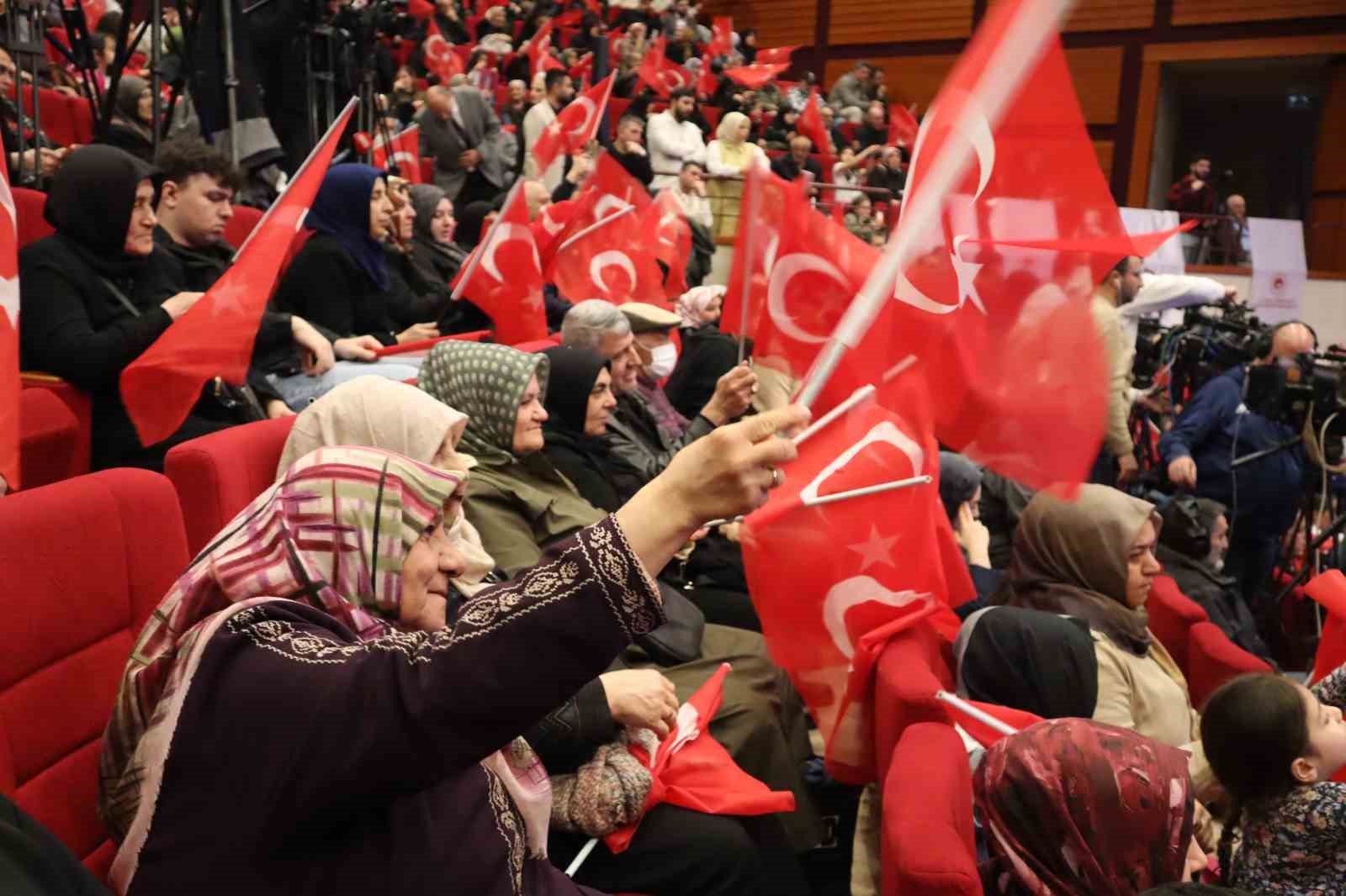 Bakan Kurum&rsquo;dan tarihi kentsel d&ouml;n&uuml;ş&uuml;m m&uuml;jdesi: "3 milyon TL destek, 180 ay vade ve 0.69 faiz"
