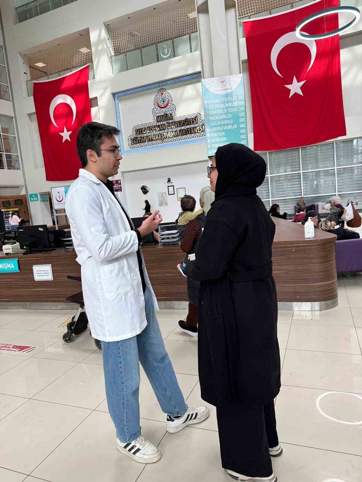 Muğla&rsquo;da "kanser okuryazarlığı" seferberliği gen&ccedil; tıbbiyelerden &ouml;nemli adım
