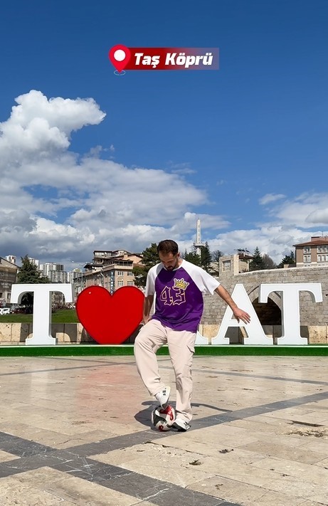 Tokat&rsquo;ın tarihini futbol şovuyla tanıtıyor
