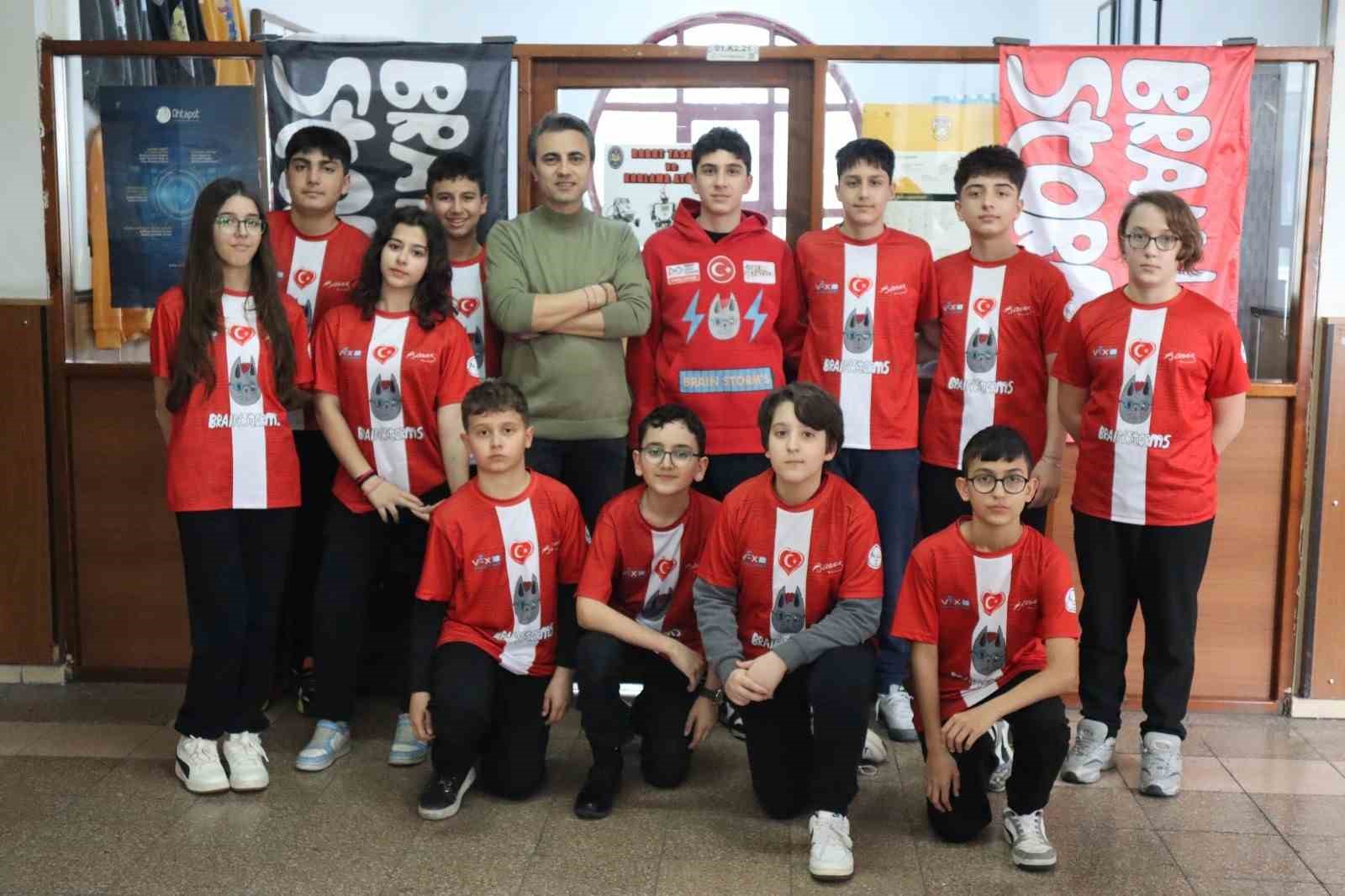 Yalovalı öğrenciler kısıtlı imkanlarla dünya devlerine meydan okuyor