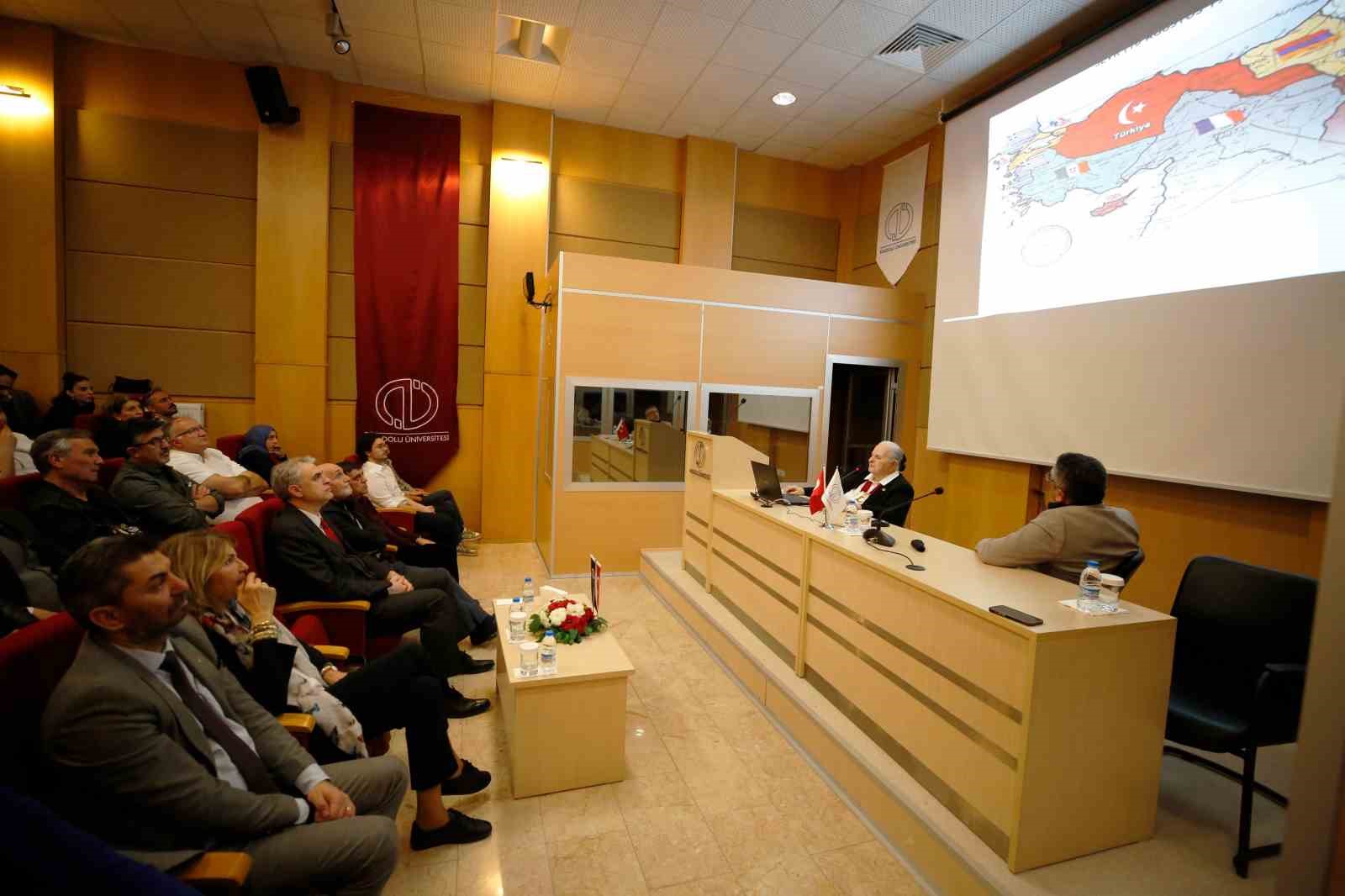 Kazım Karabekir&rsquo;in hatırası Anadolu &Uuml;niversitesi&rsquo;nde yaşatıldı
