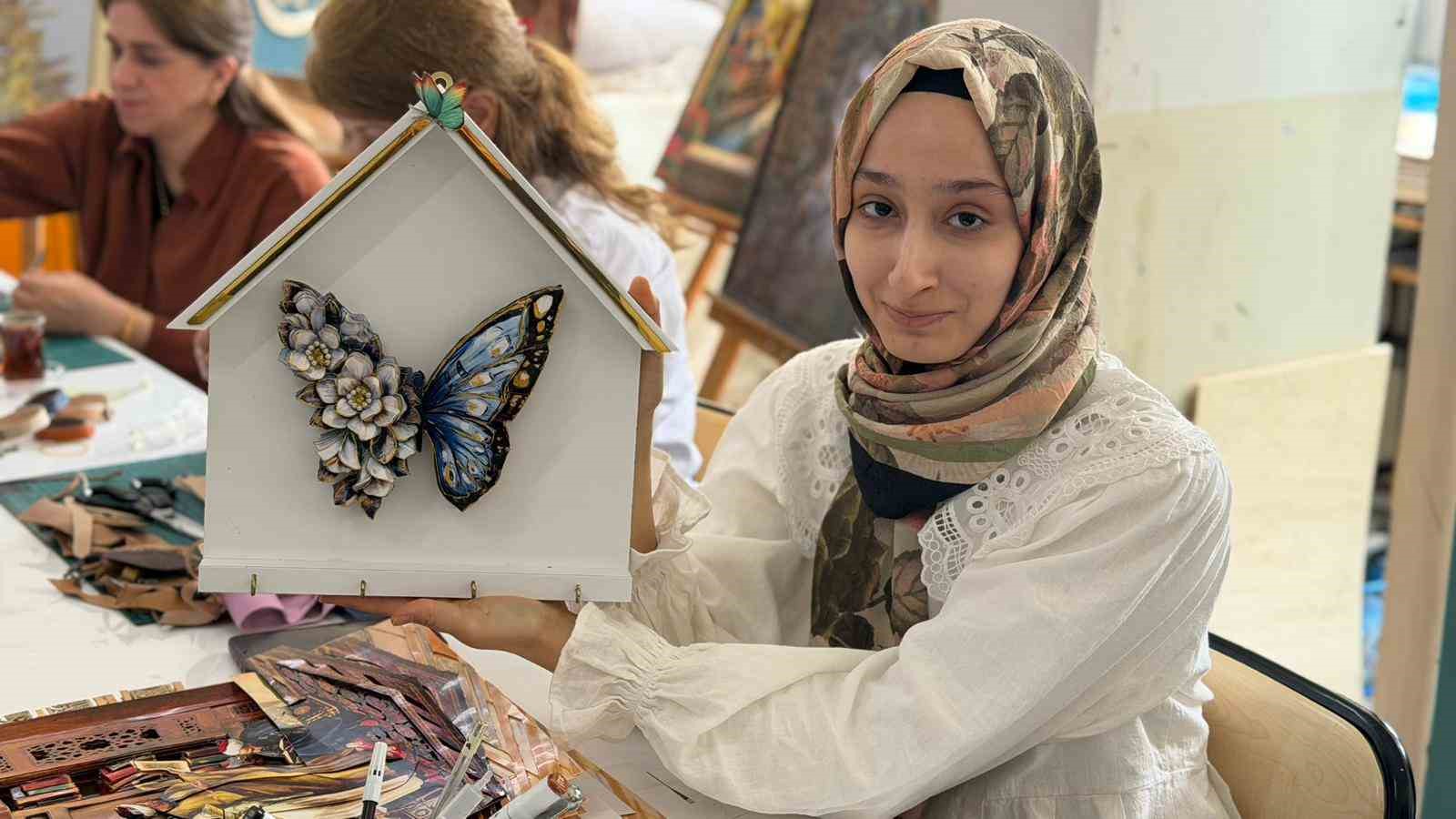 Siverek&rsquo;te sıfır atık bilinci el sanatlarıyla yaygınlaşıyor
