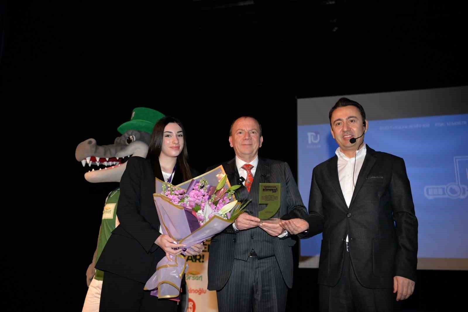 Şahinkaya Girişimcilik Zirvesi 2026 ilham veren konuklarıyla sürüyor