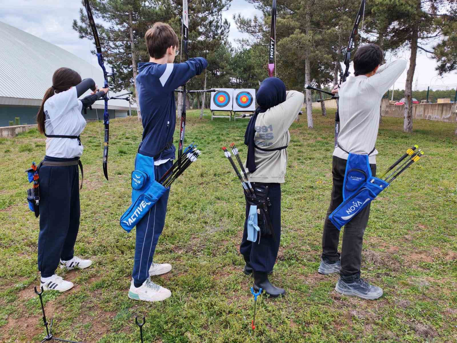Bilecik&rsquo;te ok&ccedil;uluk antrenmanları devam ediyor
