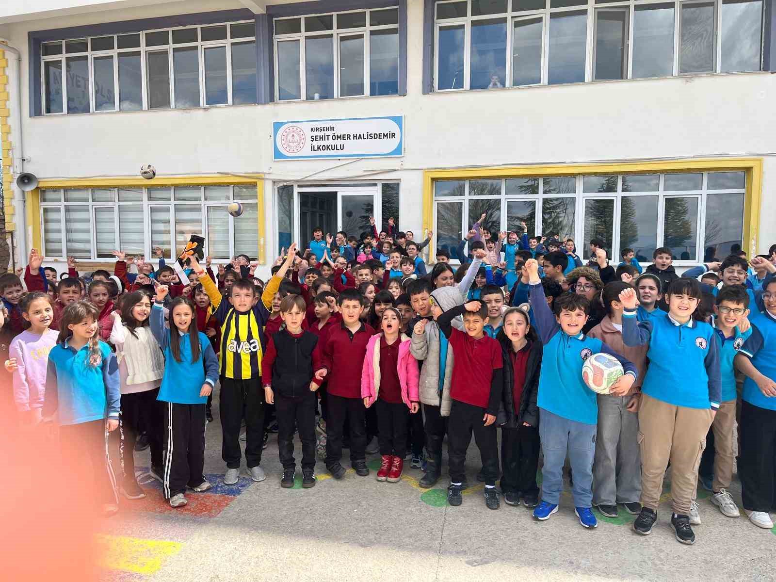 Kırşehir’de öğrenciler Gazze için bağışta bulundu