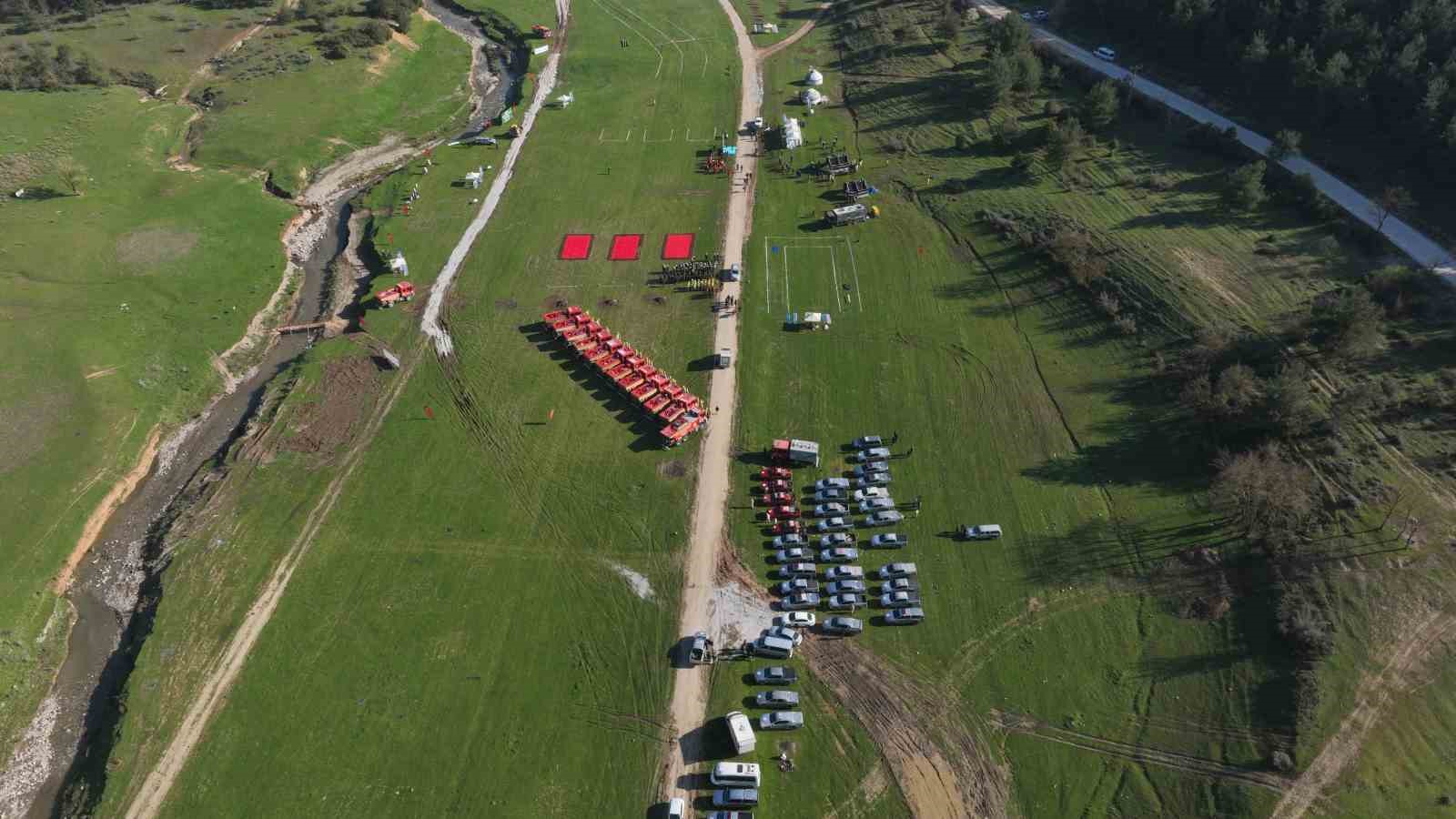 Yeşil vatan neferleri, bu sefer s&ouml;nd&uuml;rmek i&ccedil;in değil yarışmak i&ccedil;in ter d&ouml;kt&uuml;
