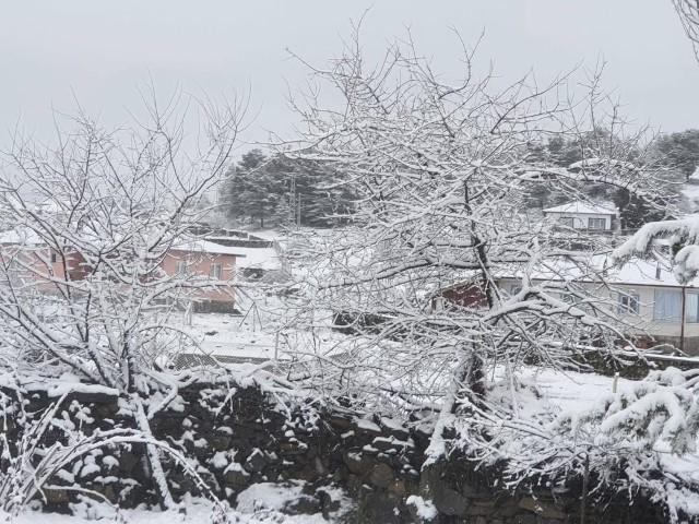 Ankara’ya nisan ayında kar yağdı