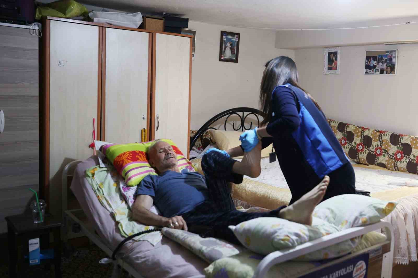 Muğla Büyükşehir’in Fizyoterapi hizmeti hastaların ayağına gidiyor