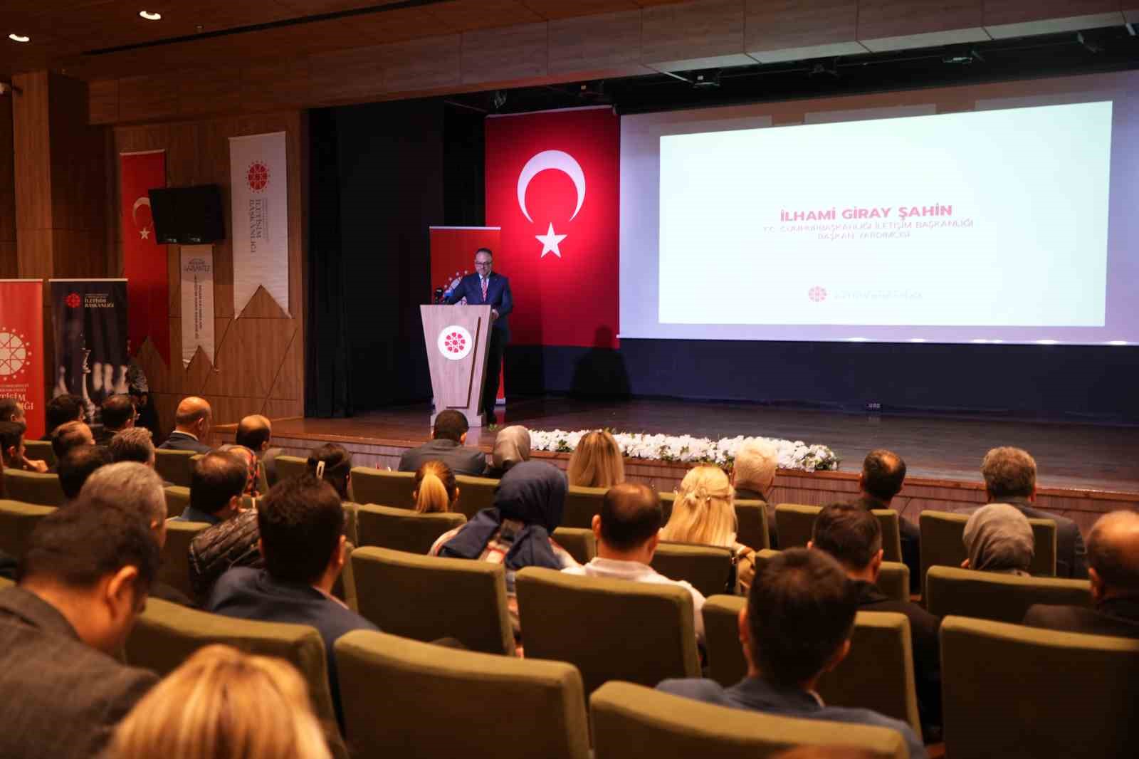 ’İletişimin Yeni Yüzyılı’ eğitim programı Gaziantep’te düzenlendi