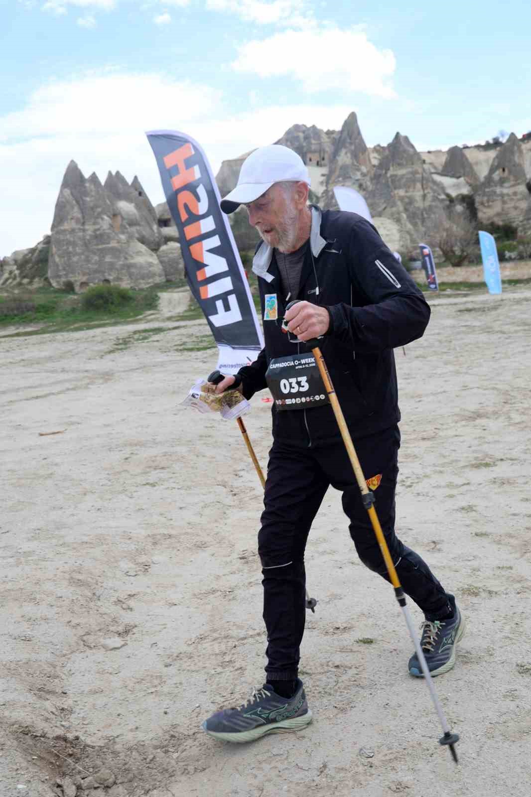 Kapadokya&rsquo;da sporcular hem zamana hem zorlu doğa şartlarına meydan okudu
