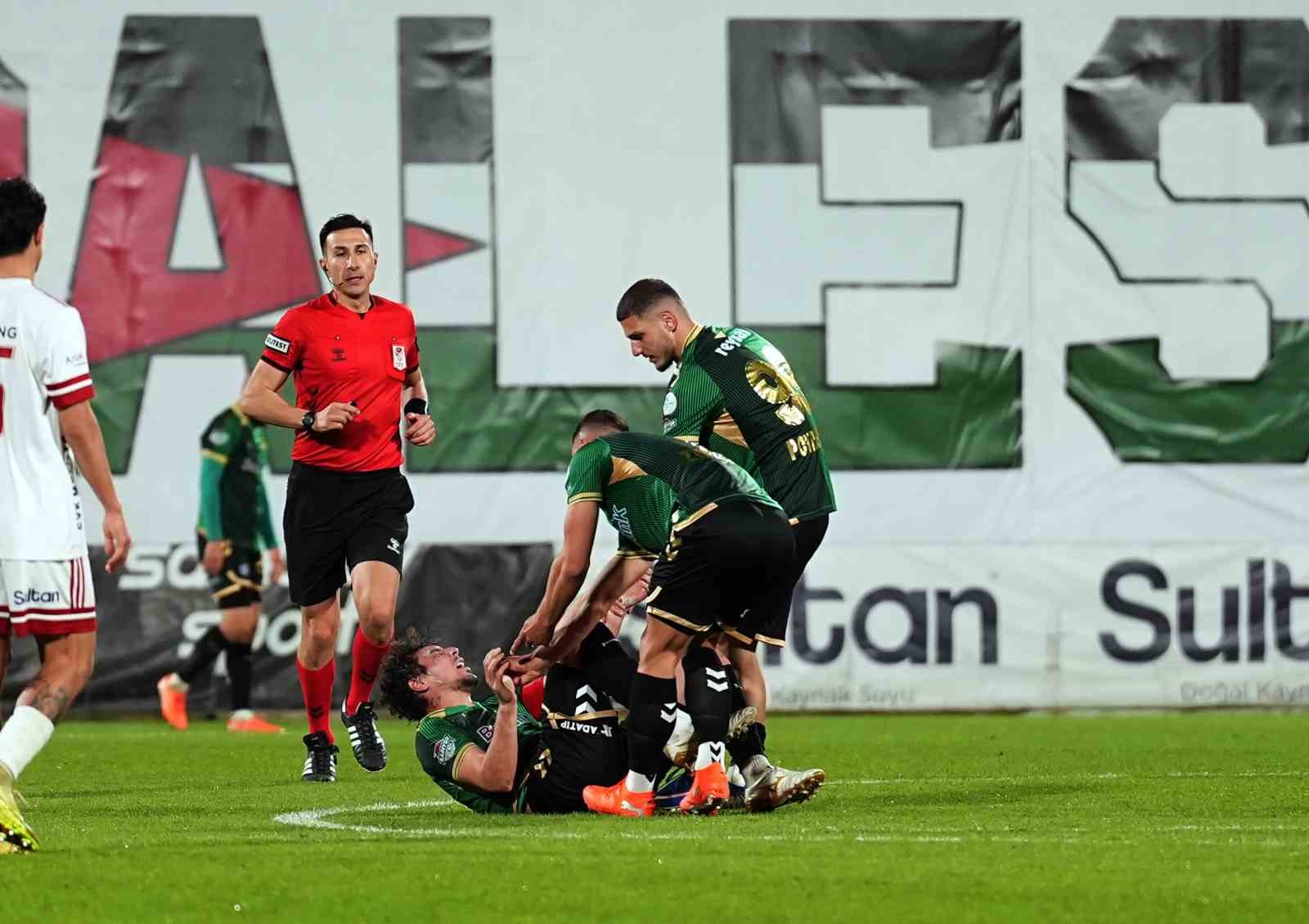 Trendyol 1. Lig: &Uuml;mraniyespor: 2 - Sakaryaspor: 0
