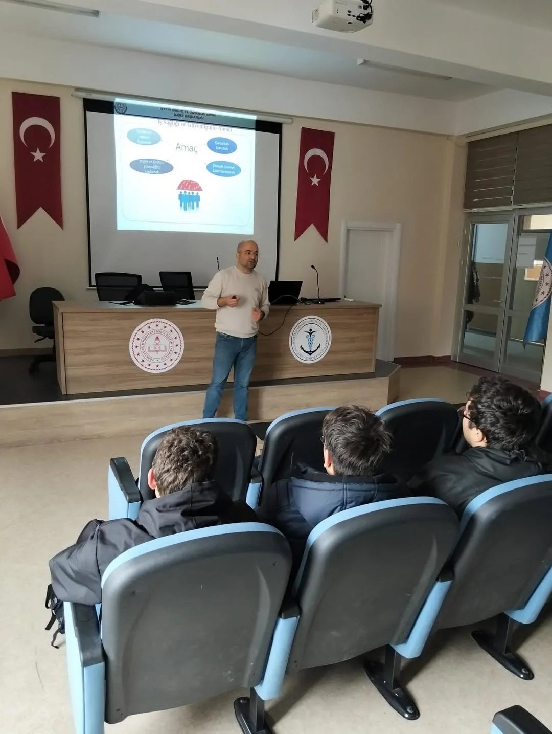 Sinop&rsquo;ta liselilere iş sağlığı ve g&uuml;venliği eğitimi
