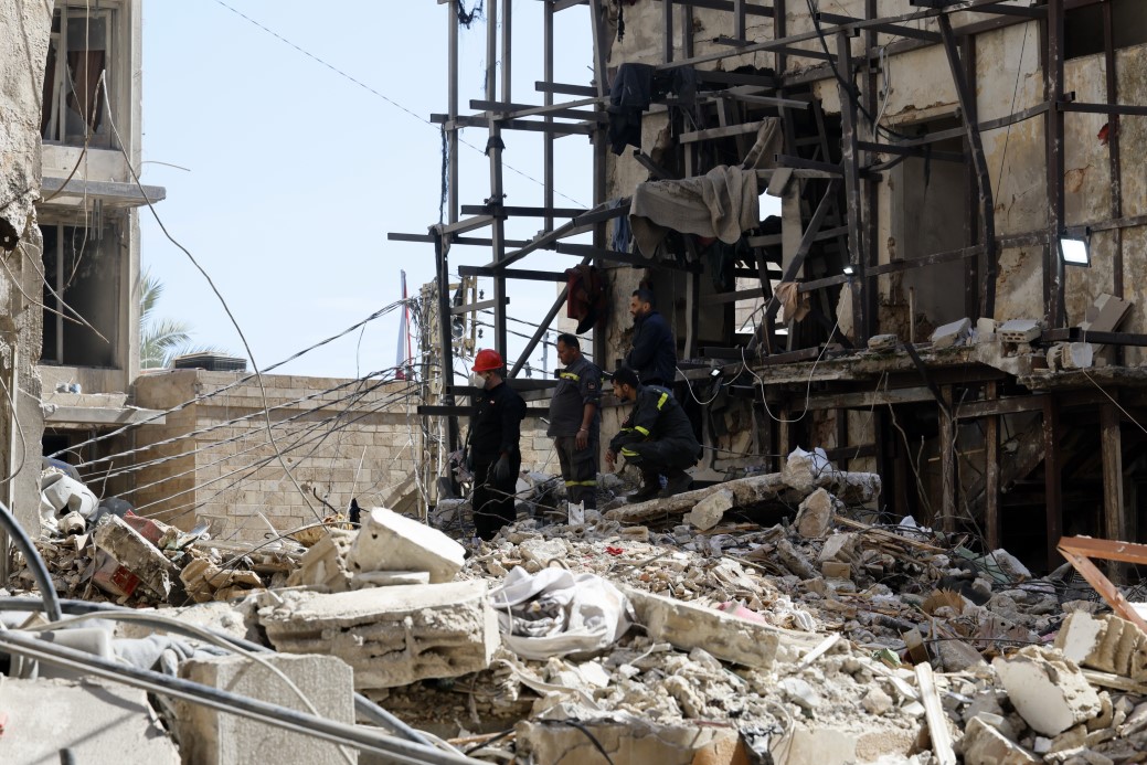 İsrail'in Lübnan saldırısında can kaybı 303'e yükseldi