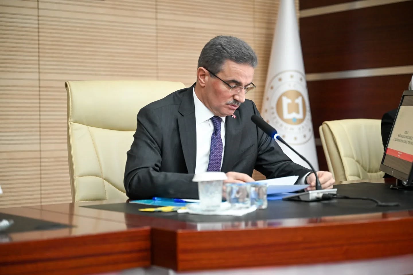 "Bağımlılıkla m&uuml;cadele topyek&uuml;n olmalı"
