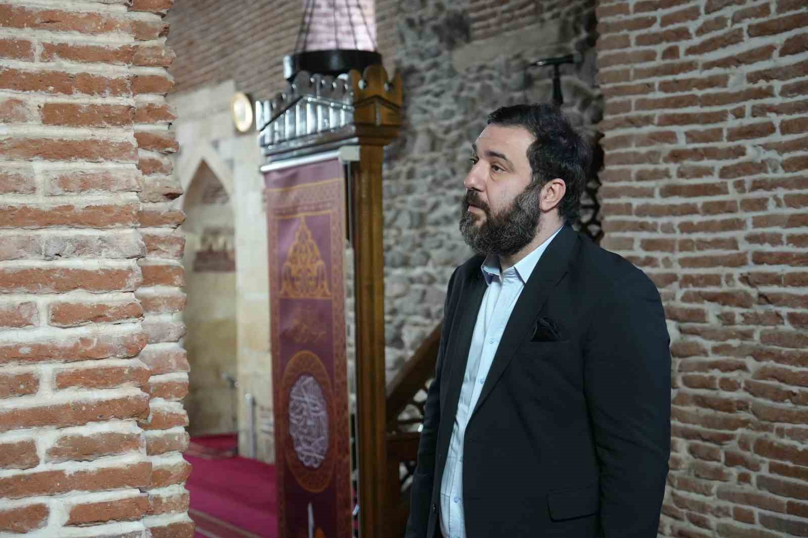 II. Abd&uuml;lhamid Han&rsquo;ın torunu Abd&uuml;lhamit Kayıhan Osmanoğlu: "Değerleri koruma kanunu &ccedil;ıkarılsın"
