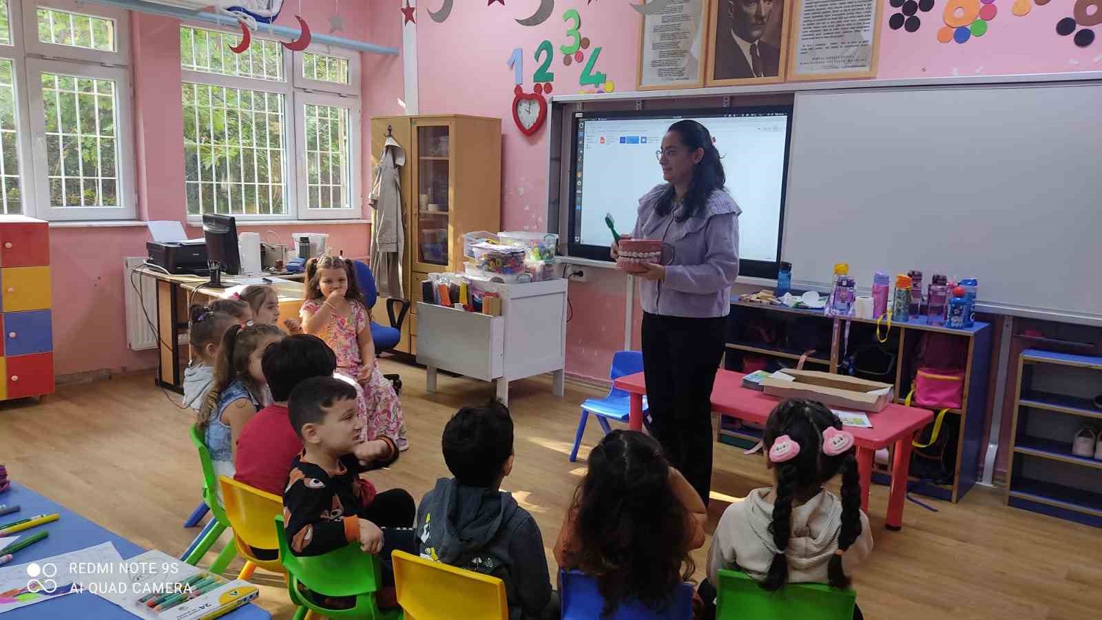 Geleceğin sağlıklı nesilleri i&ccedil;in okullarda eğitim
