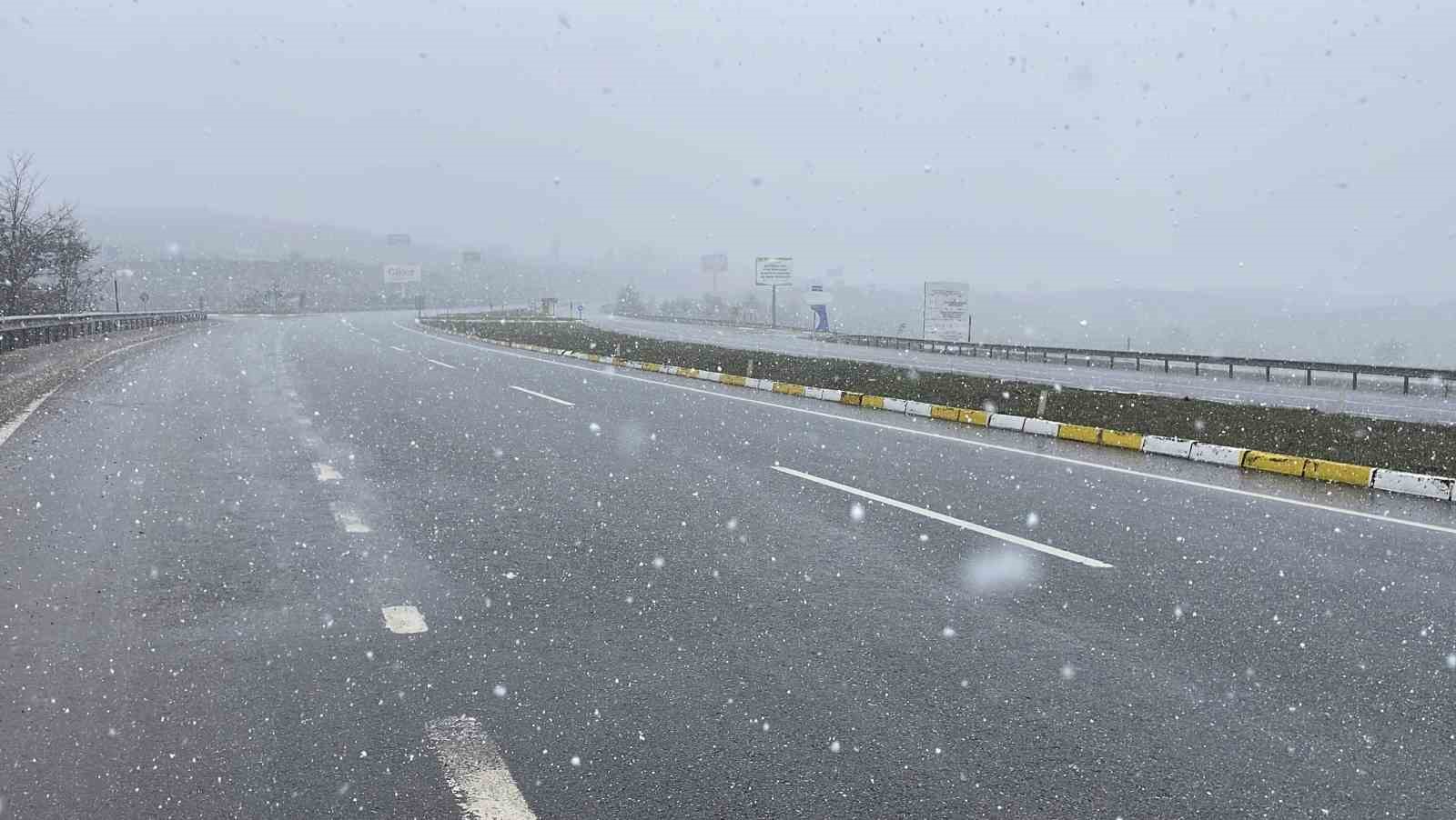 Sivas&rsquo;ta kış geri d&ouml;nd&uuml;
