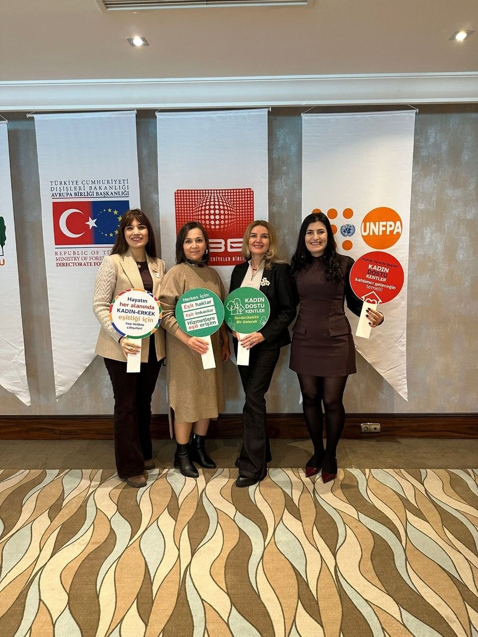 Denizli&rsquo;nin eşitlik&ccedil;i yerel y&ouml;netim vizyonu &ccedil;alıştayda yer aldı
