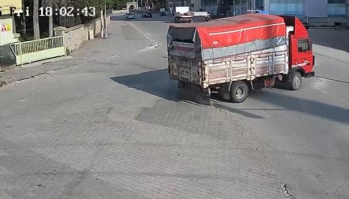 Konya&rsquo;da 15 yaşındaki kızın hayatını kaybetmesine neden olan s&uuml;r&uuml;c&uuml;ye 4 yıl hapis cezası
