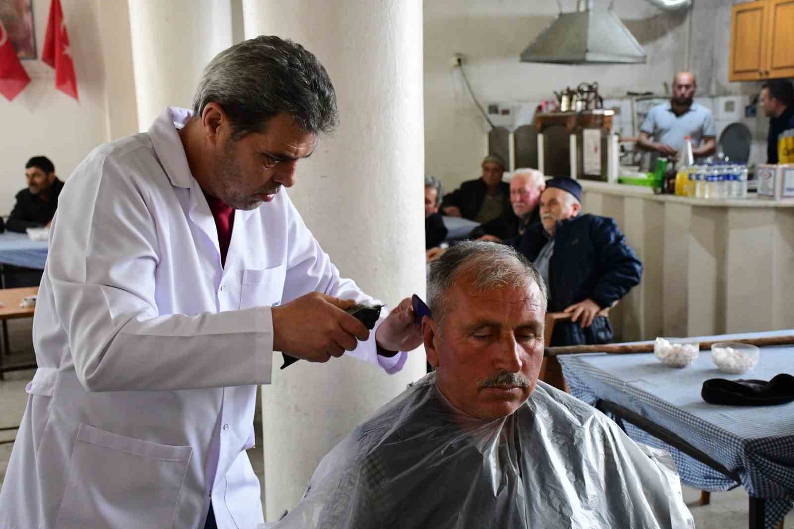 B&uuml;y&uuml;kşehir Belediyesi, yakın berber ve evde bakım hizmetleri  vatandaşın yanında
