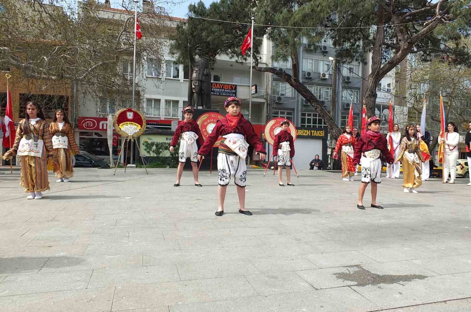 Atat&uuml;rk&rsquo;&uuml;n Burhaniye&rsquo;ye gelişinin 92. Yıld&ouml;n&uuml;m&uuml; t&ouml;renle kutlandı
