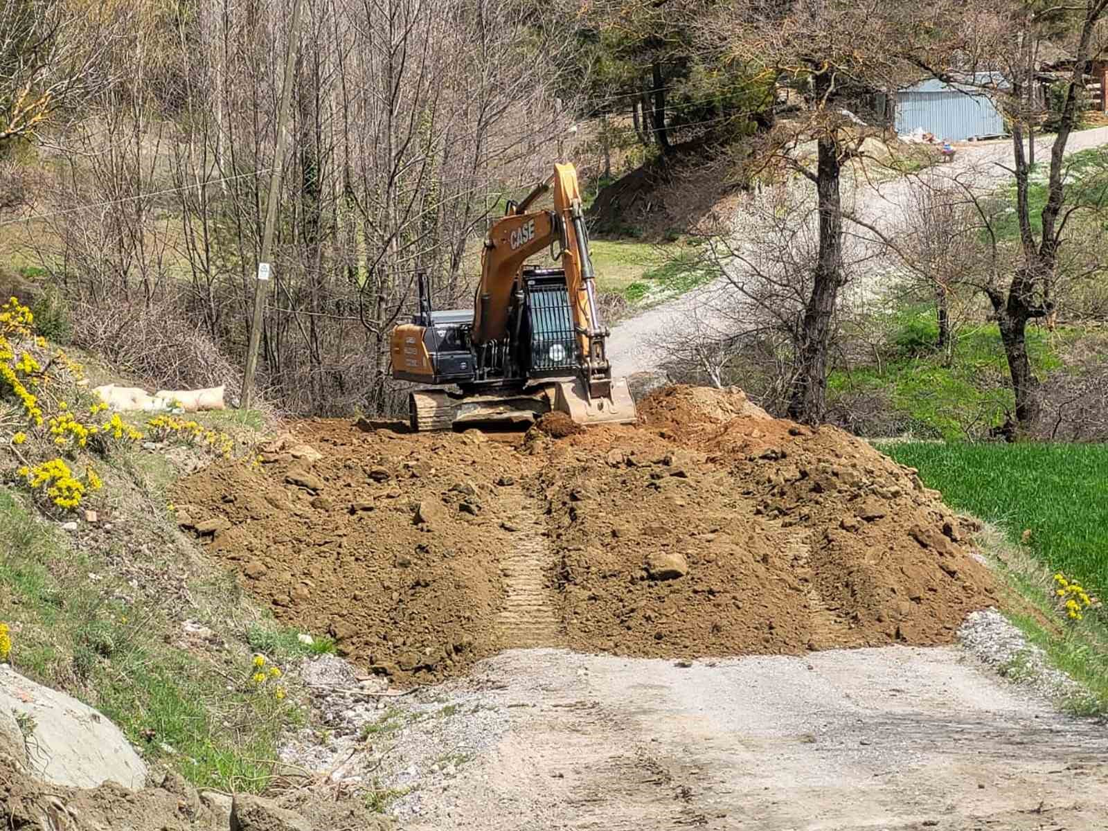 Çamelili vatandaşların güvenli ve konforlu ulaşımı sağlanması için çalışmalar sürüyor