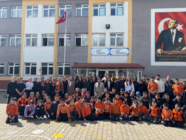 'Minik Kanatlar'ın havalimanı heyecanı