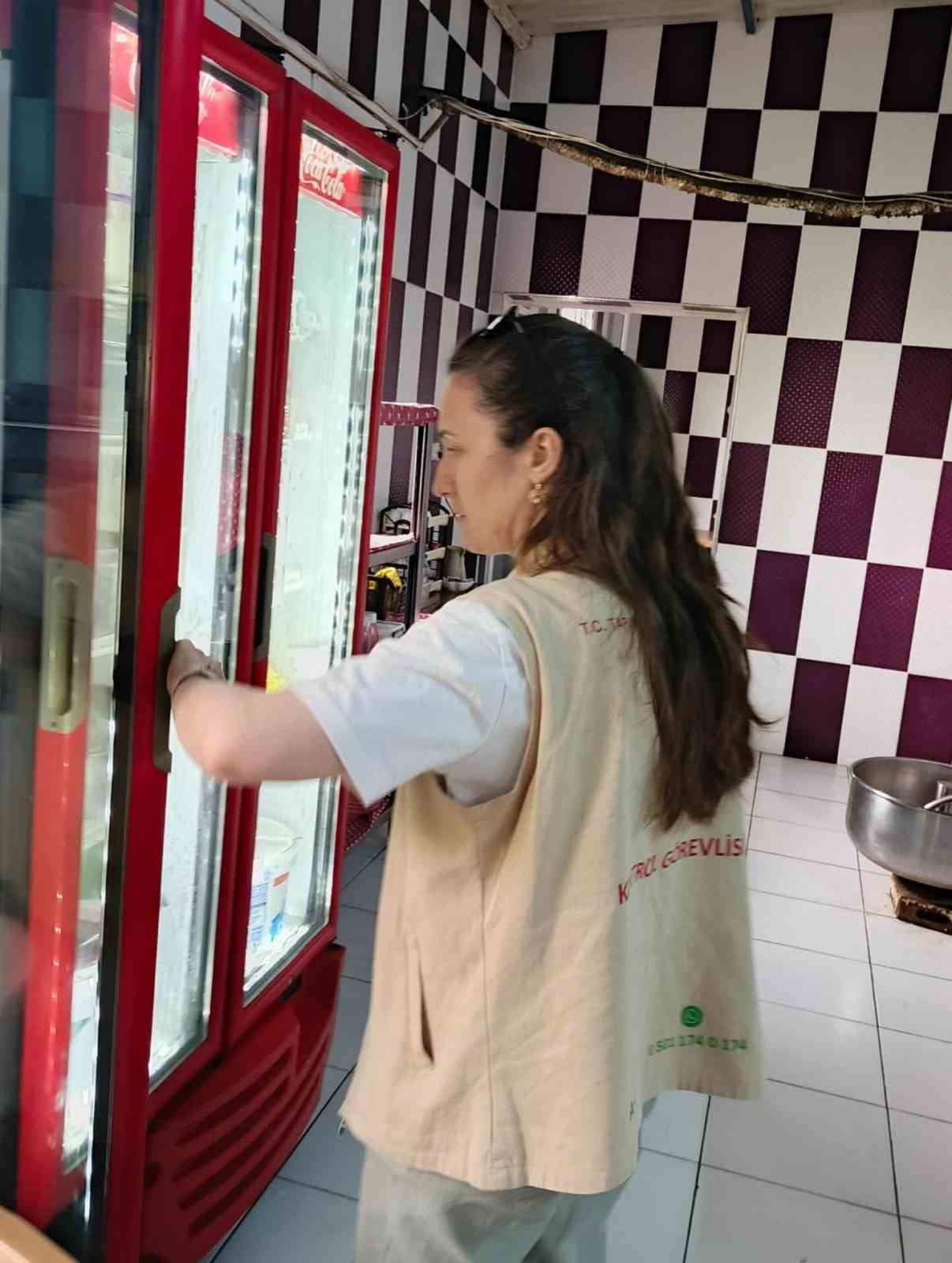 S&ouml;ke&rsquo;de gıda denetimleri aralıksız s&uuml;r&uuml;yor
