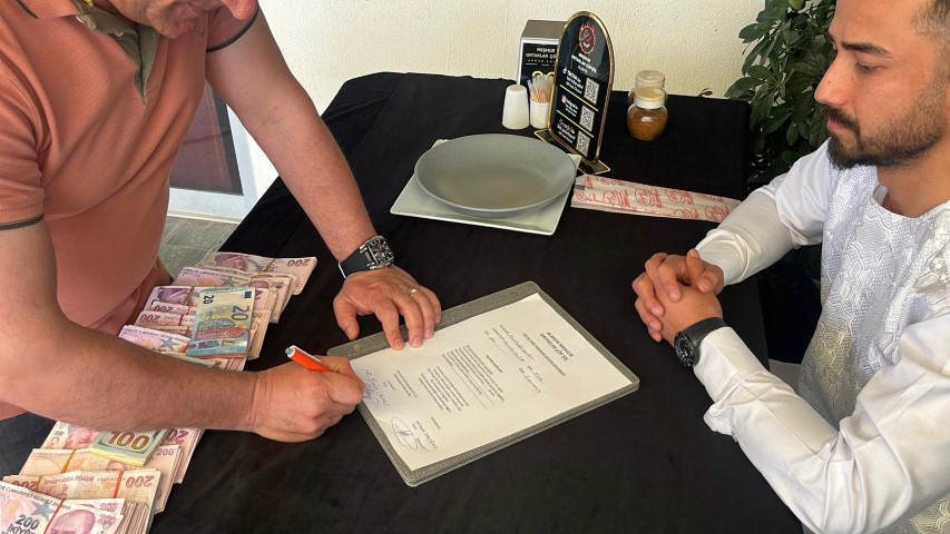 63 kilogram olarak başladığı ve 80 dakika s&uuml;ren yarışma sonunda 70 kilograma &ccedil;ıktı