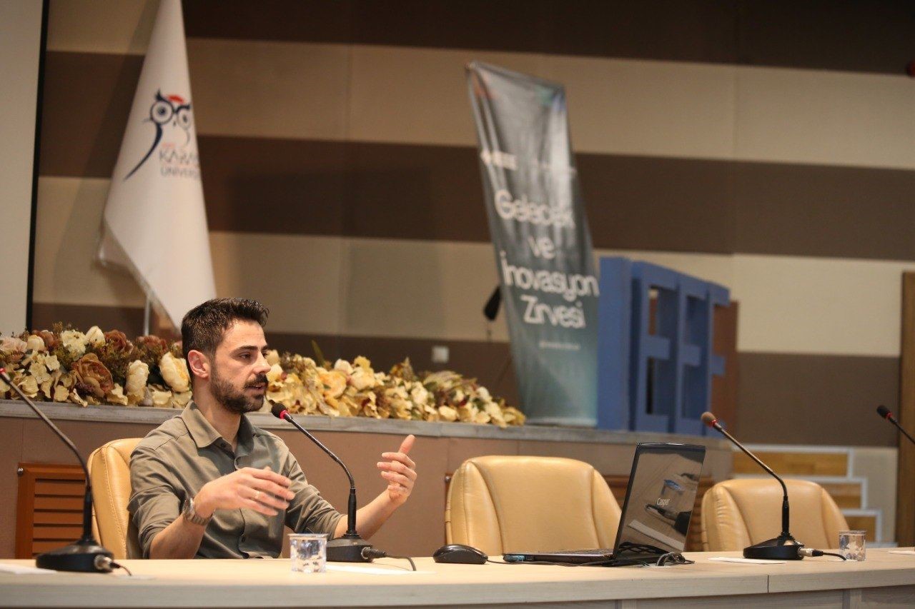 KBÜ’de inovasyon ve girişimcilik zirvesi düzenlendi