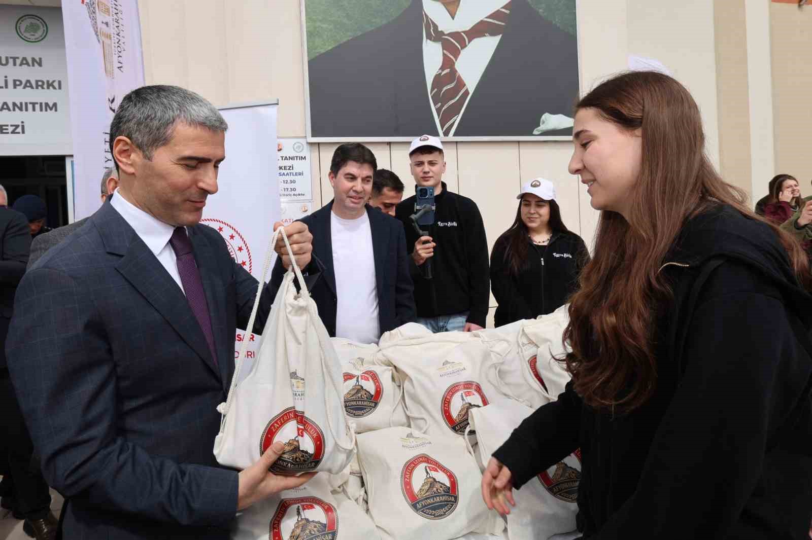 Dokuzuncu sınıf &ouml;ğrencileri i&ccedil;in &rsquo;Zaferin İzinde Yolculuk&rsquo; projesi hayata ge&ccedil;irildi
