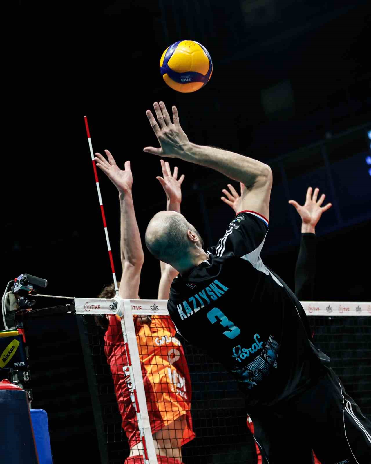 Efeler Ligi&rsquo;nde Galatasaray finalde
