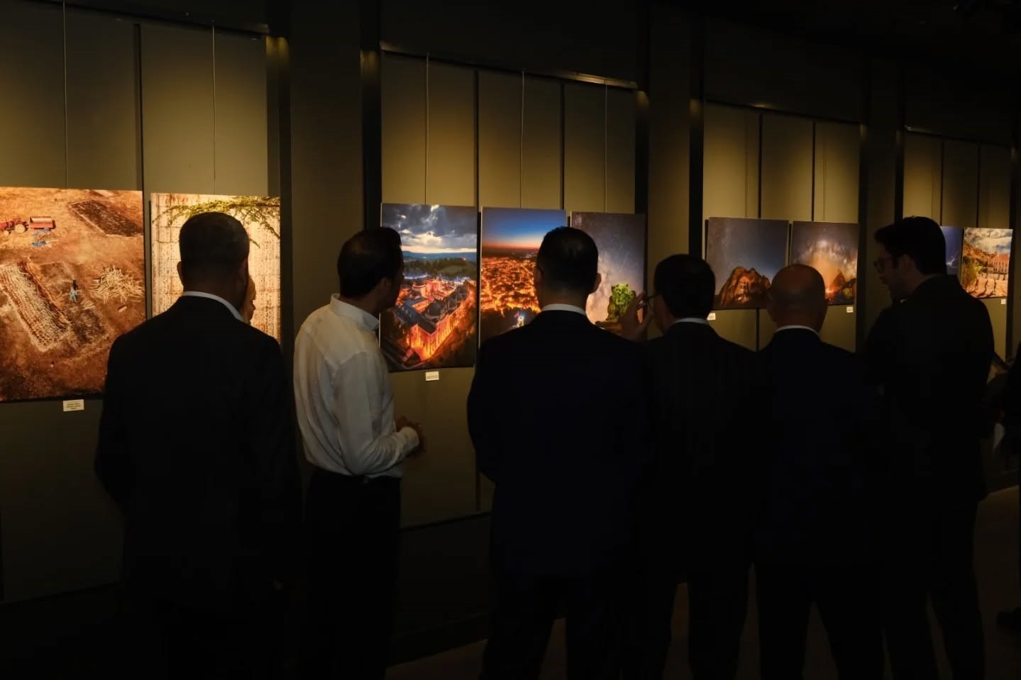 Hadi Mousavi&rsquo;nin "Ge&ccedil;mişin İzinde: Eskişehir Fotoğraf Sergisi"
