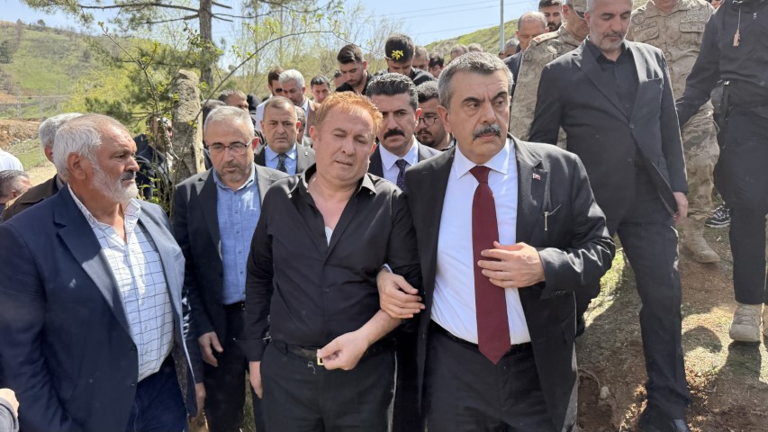 Ayla &ouml;ğretmenin eşi: 