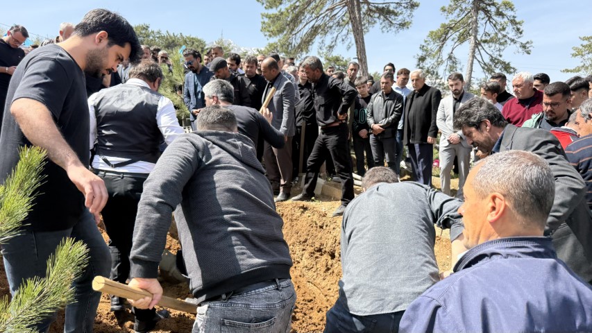 Ayla &ouml;ğretmenin eşi: 