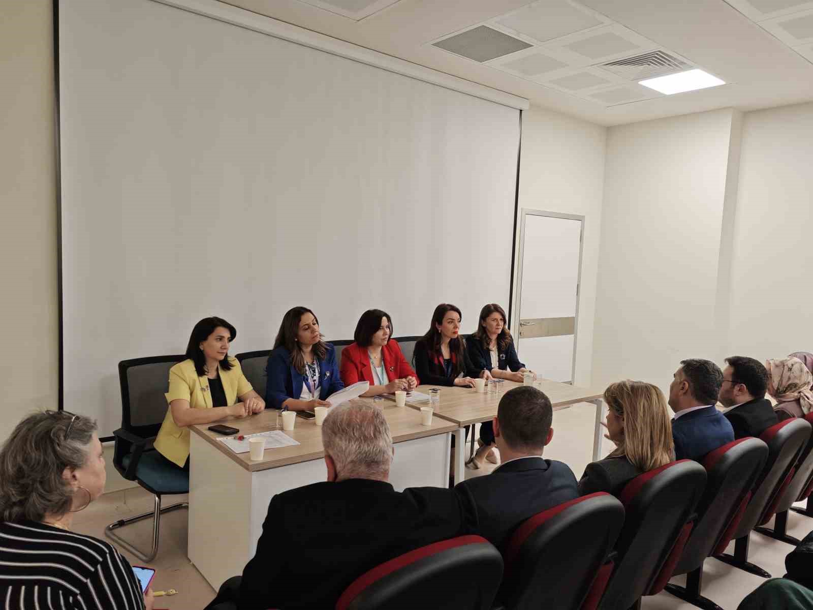 Bodrum&rsquo;daki hastaneye "anne dostu" unvanı
