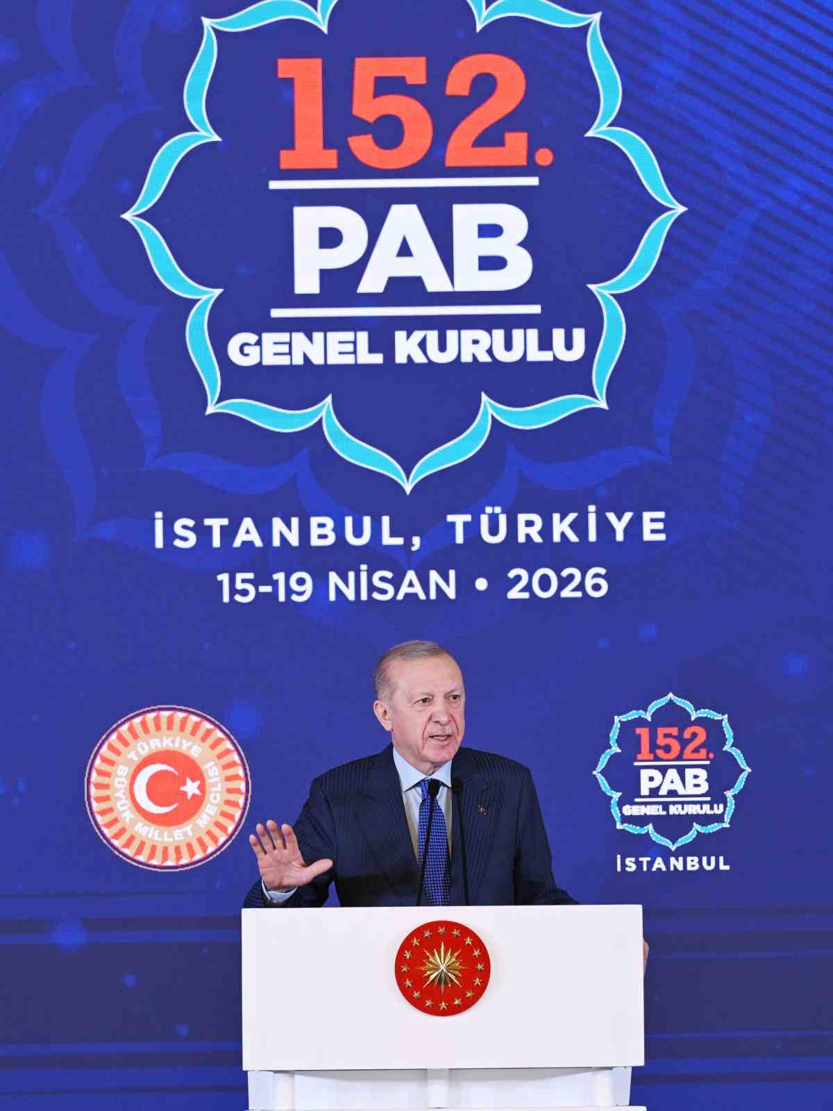 Cumhurbaşkanı Erdoğan: "Diplomasi ve m&uuml;zakerenin yerini f&uuml;ze ve bombaların aldığı b&ouml;yle bir ortamda kimse g&uuml;vende değildir"
