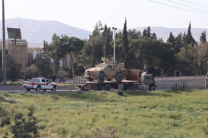 Suriye ordusu, ABD g&uuml;&ccedil;lerinin konuşlandığı t&uuml;m &uuml;slerde kontrol sağladı