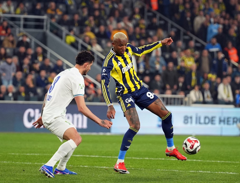 Fenerbah&ccedil;e, evinde 5. kez puan kaybetti