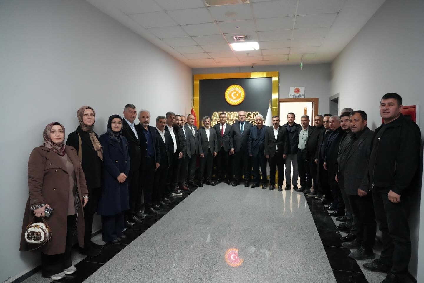 Milletvekili H&uuml;seyin &Ouml;zhan: "&Ouml;nceliğimiz liyakat ve yatırım"
