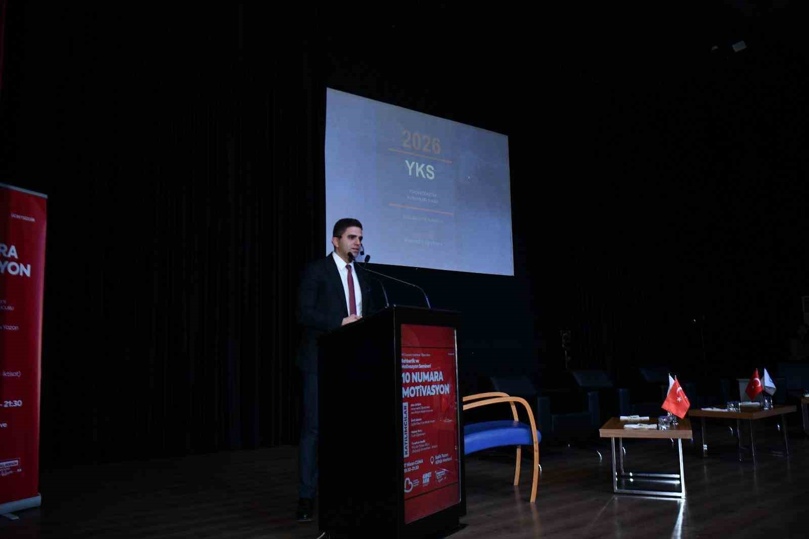 YKS&rsquo;ye girecek &ouml;ğrencilere &lsquo;10 Numara Motivasyon&rsquo;
