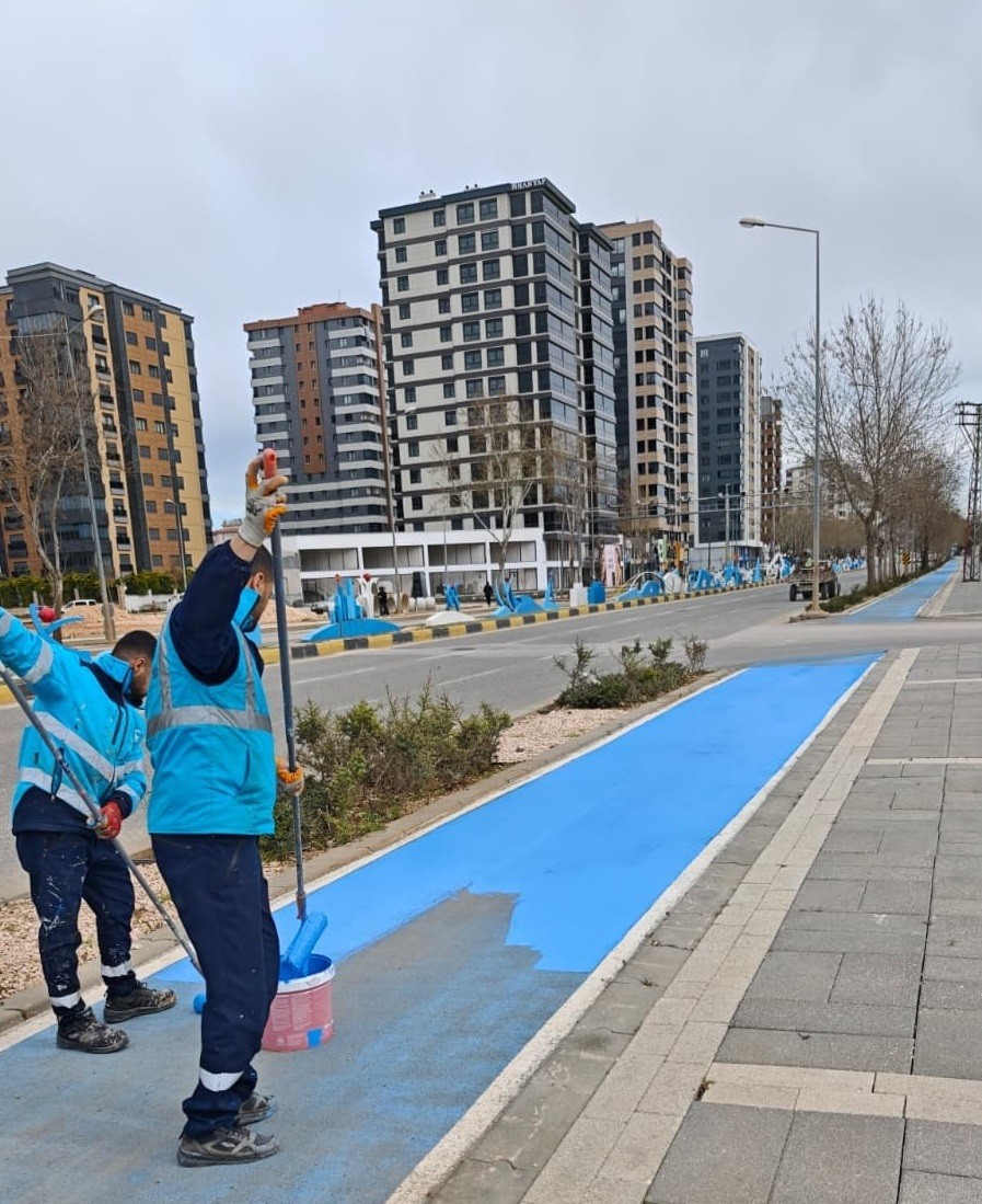 Şahin&rsquo;den Gaziantep&rsquo;e bahar &ccedil;ağrısı
