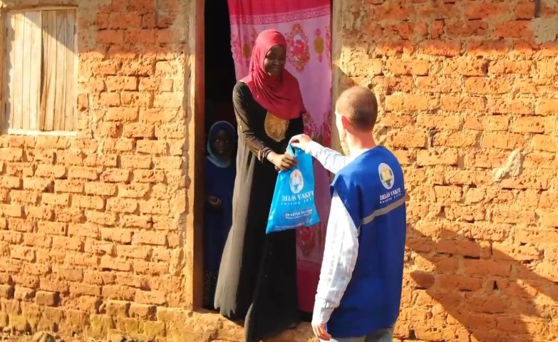 İhlas Vakfı vekaleten kurban hisse bedellerini a&ccedil;ıkladı