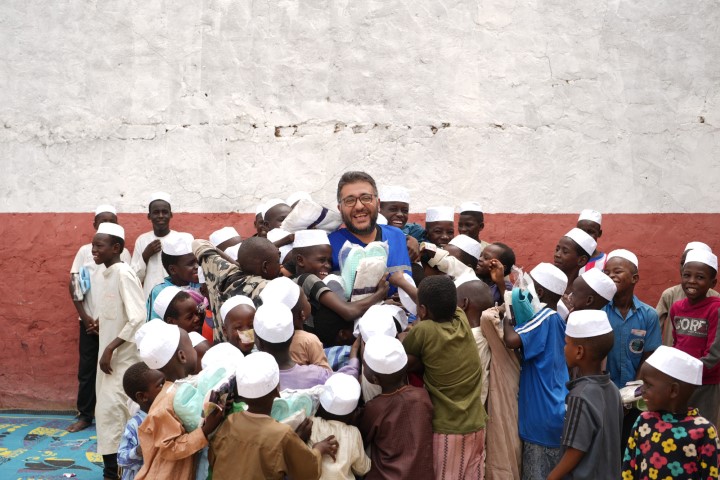 İhlas Vakfı vekaleten kurban hisse bedellerini a&ccedil;ıkladı
