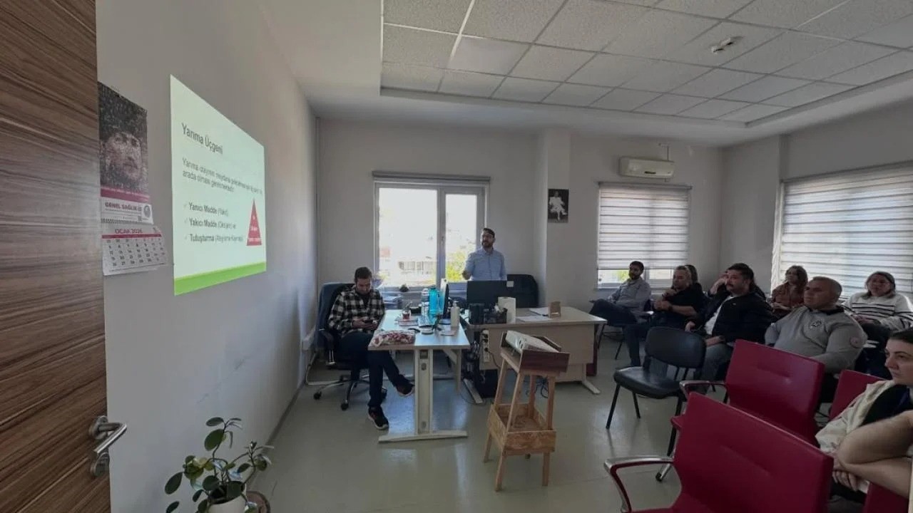 Gerze&rsquo;de sağlık personeline yangın ve afet bilinci eğitimi
