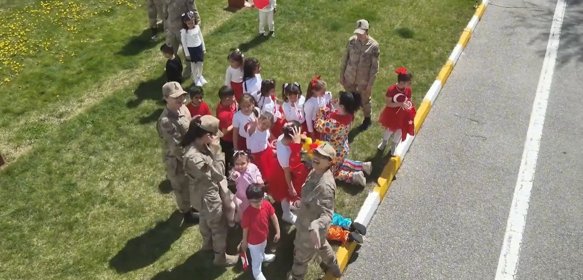 Jandarmadan 23 Nisan&rsquo;da &ccedil;ocuklara &ouml;zel etkinlik
