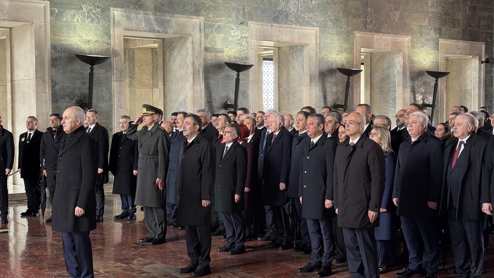 Anıtkabir&rsquo;de 23 Nisan t&ouml;reni