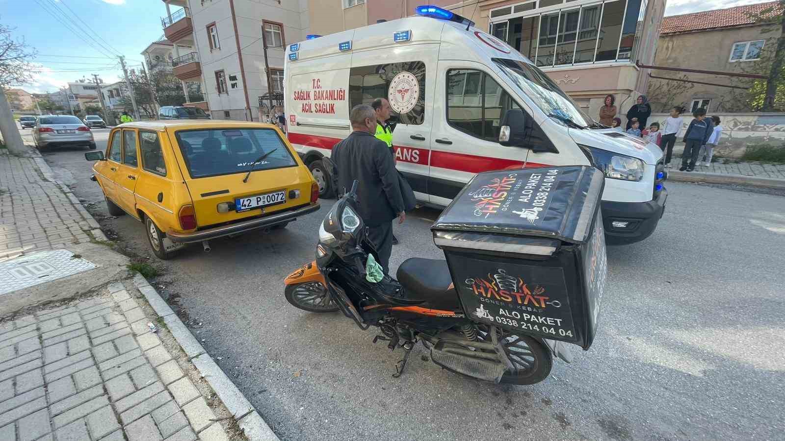 Karaman&rsquo;da devrilen motosiklet metrelerce s&uuml;r&uuml;klendi: 1 yaralı
